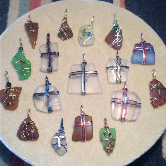 Artisan Jewelry - 17 Pack Pendants Sea Glass Vintage Glass Wire Wrapped Hand Crafted